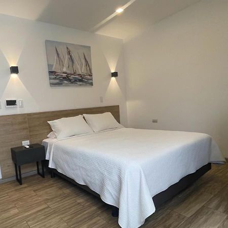 Kiran Lodging Guayaquil Ngoại thất bức ảnh